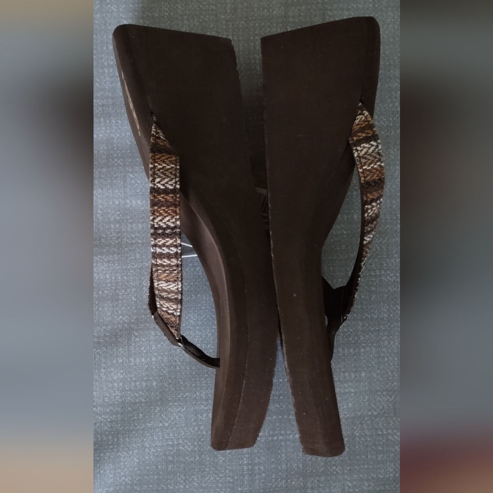 Platform flip flops - Picture 3 of 3